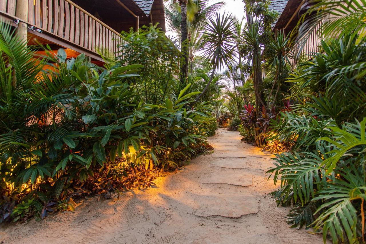Cafe Jeri Hotel Jijoca de Jericoacoara Bagian luar foto The path to the beach